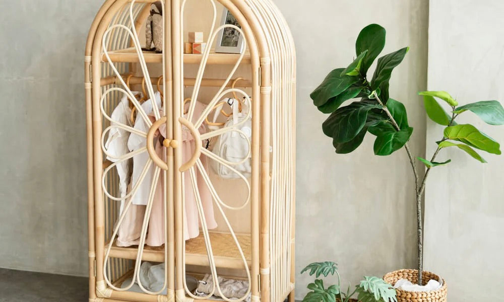How to Organize Your Rattan Wardrobe Without Hangers