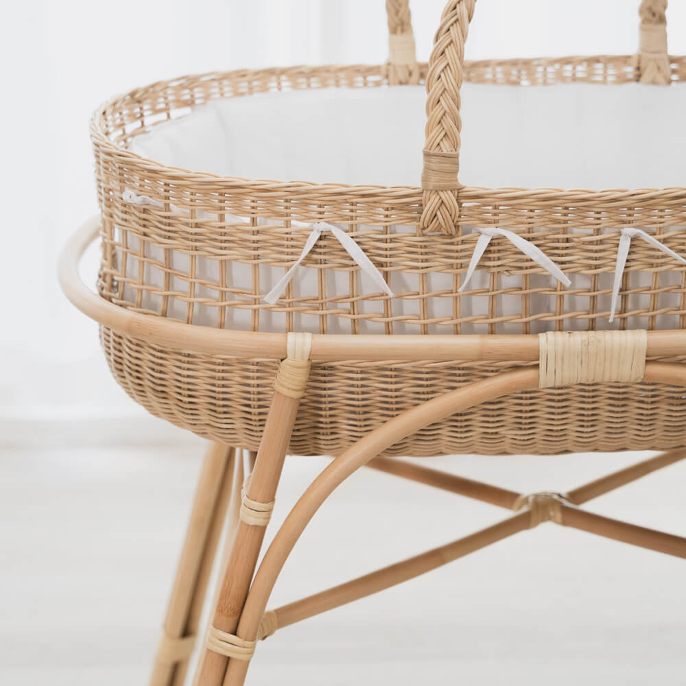 Close-up of the side structure of the fixed stand for the Vera Moses Basket by MOMIJI.