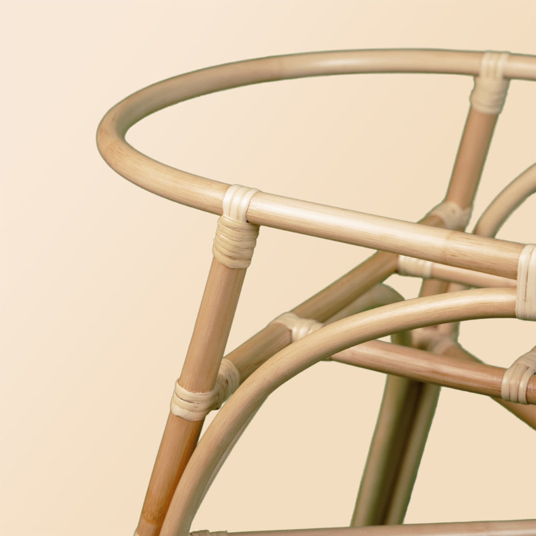 Close-up of the frame construction of the fixed stand for the Vera Moses Basket by MOMIJI.