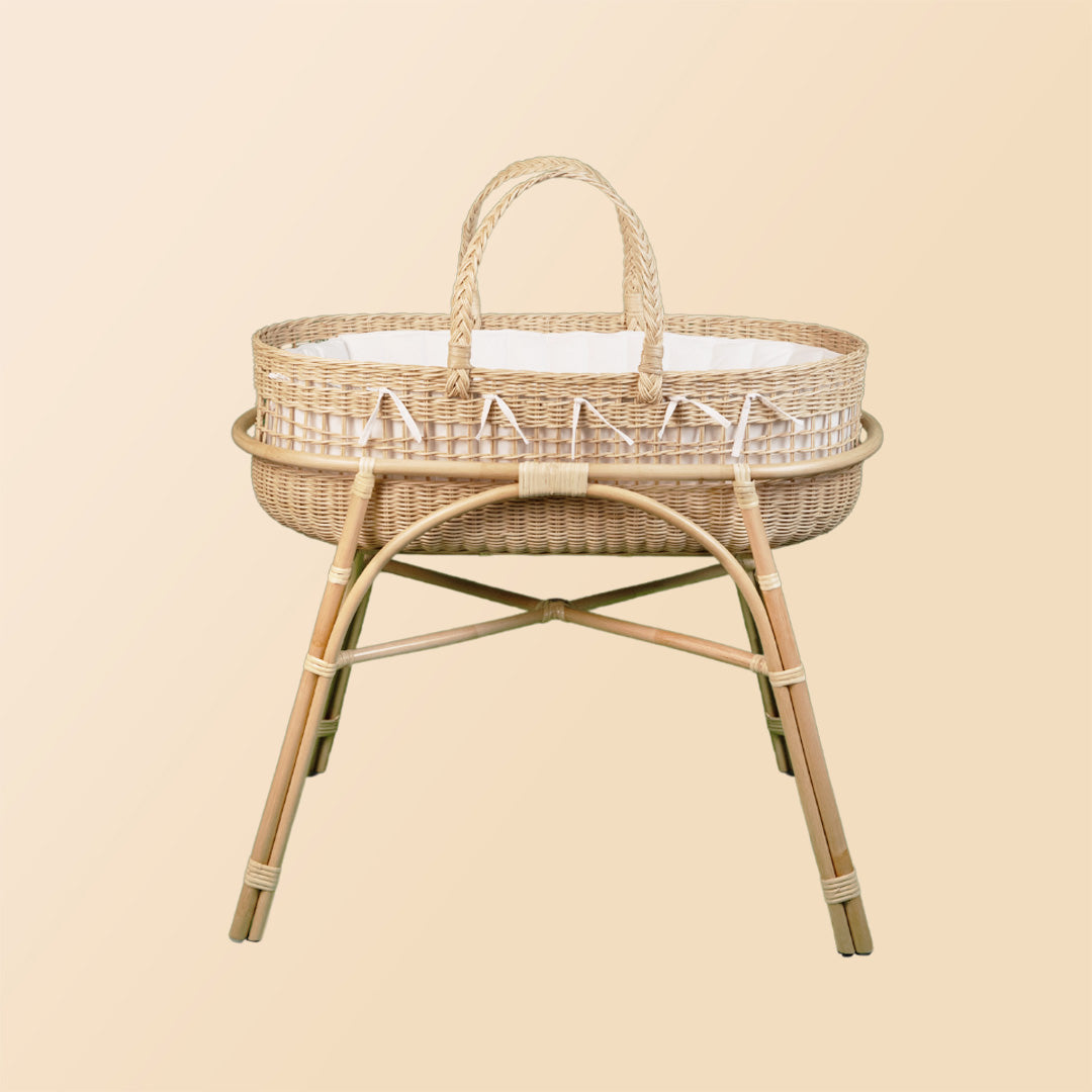 Side view of the fixed stand for the Vera Moses Basket by MOMIJI.