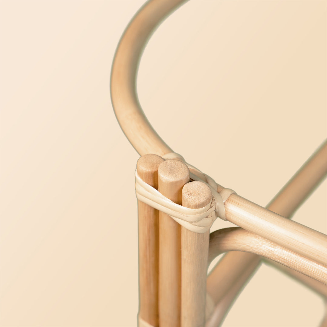 Close-up of the frame construction of the rocking stand for the Vera Moses Basket by MOMIJI.